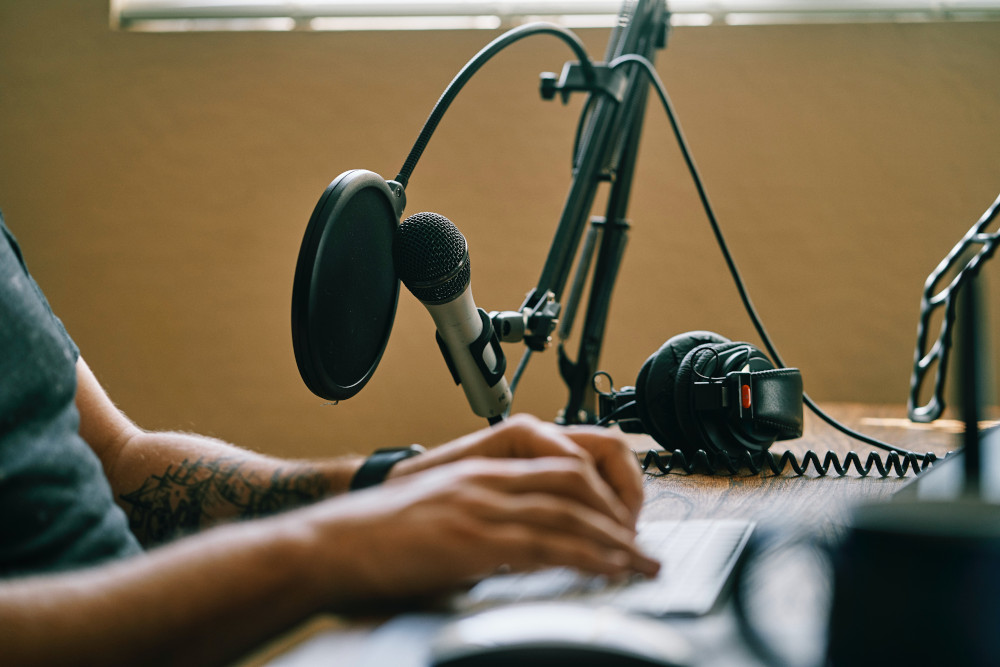 Cómo grabar un podcast narrativo